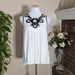 Max Edition Applique Swing Top Hi-Lo Hem